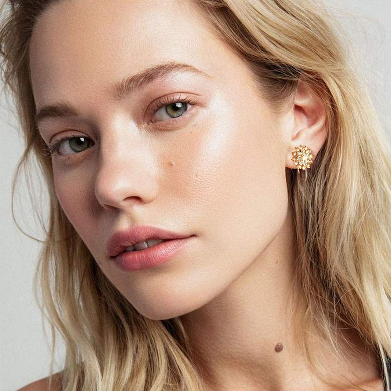 珠宝饰品耳钉精修