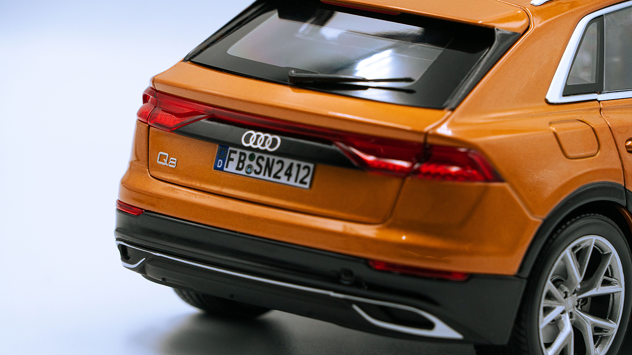 Audi Q8 2018 1:18 NOREV