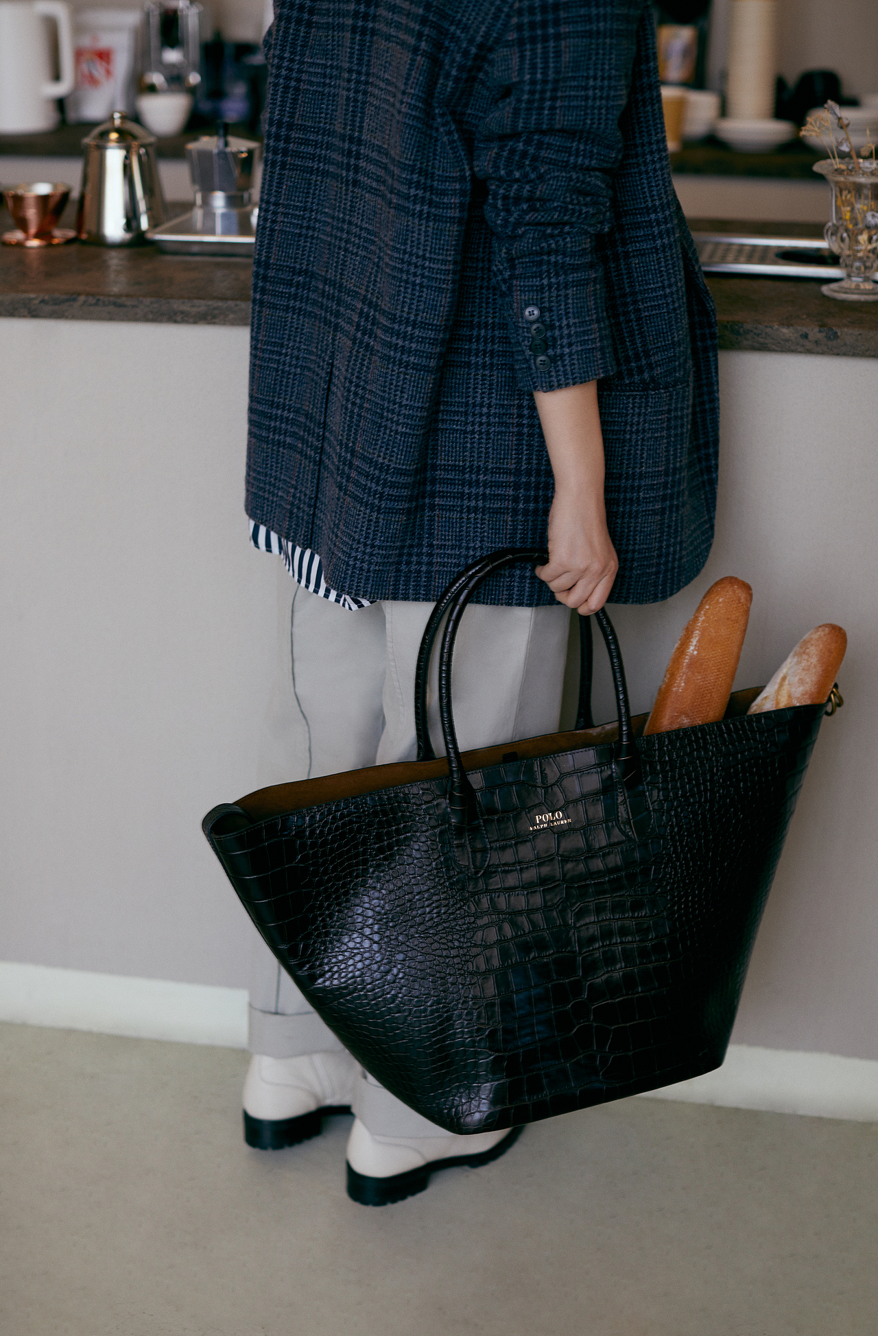 吴昕咖啡厅杂志内页