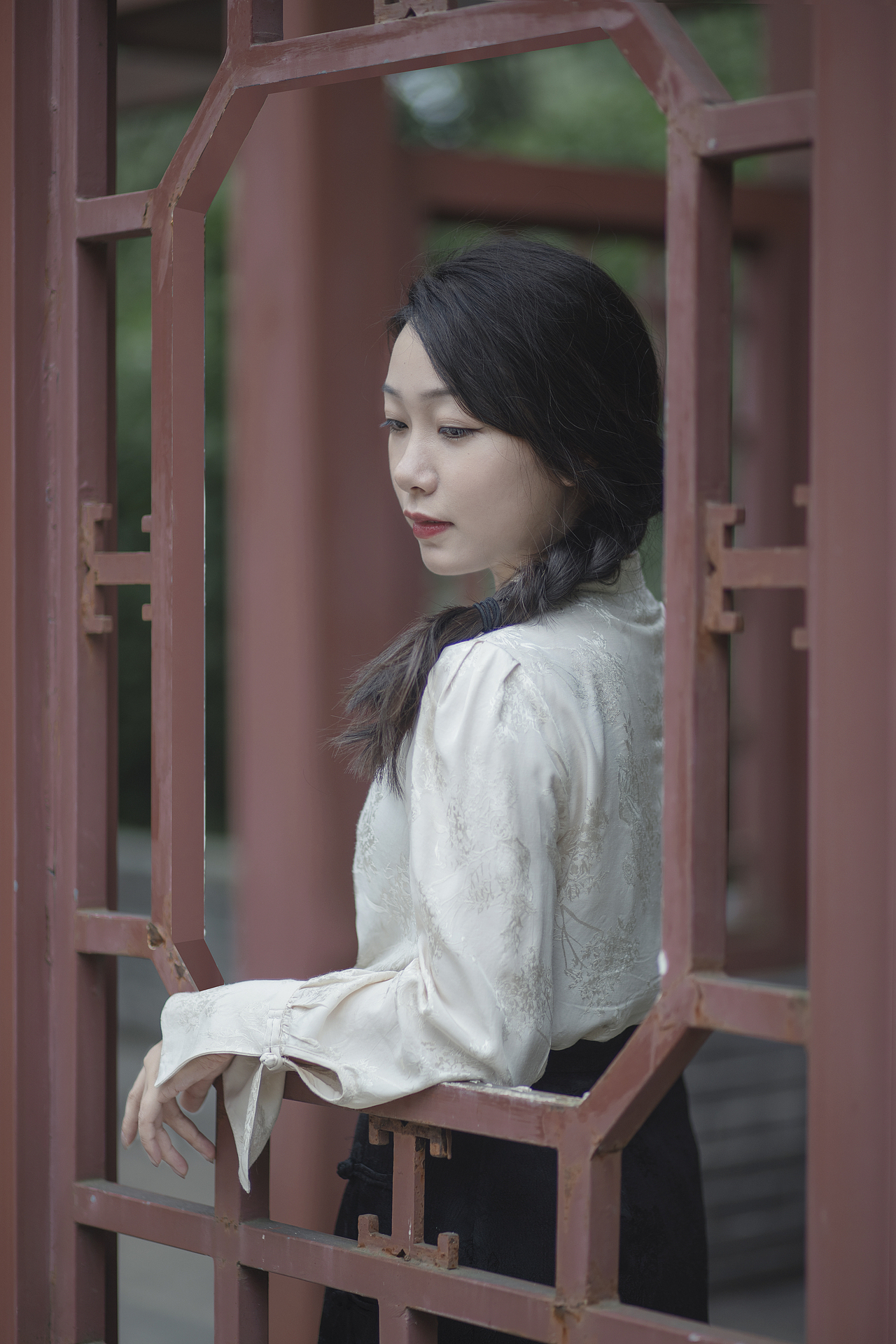 巧笑倩兮·美目盼兮