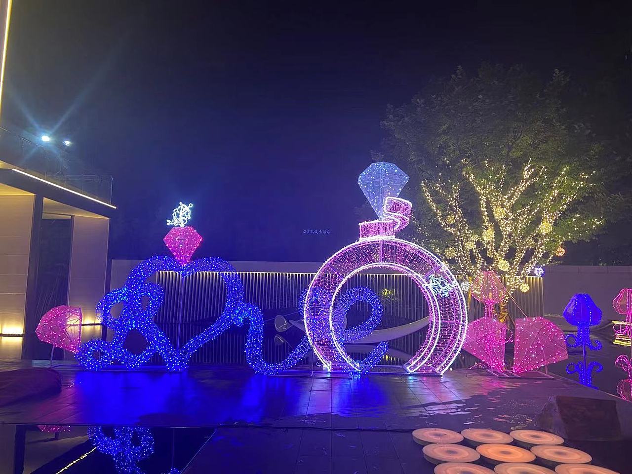 广西河池街道亮化网红灯光车展梦幻灯光展出租厂家