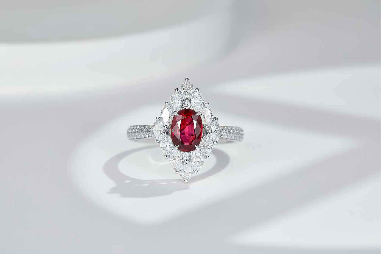 白色十字光效场景