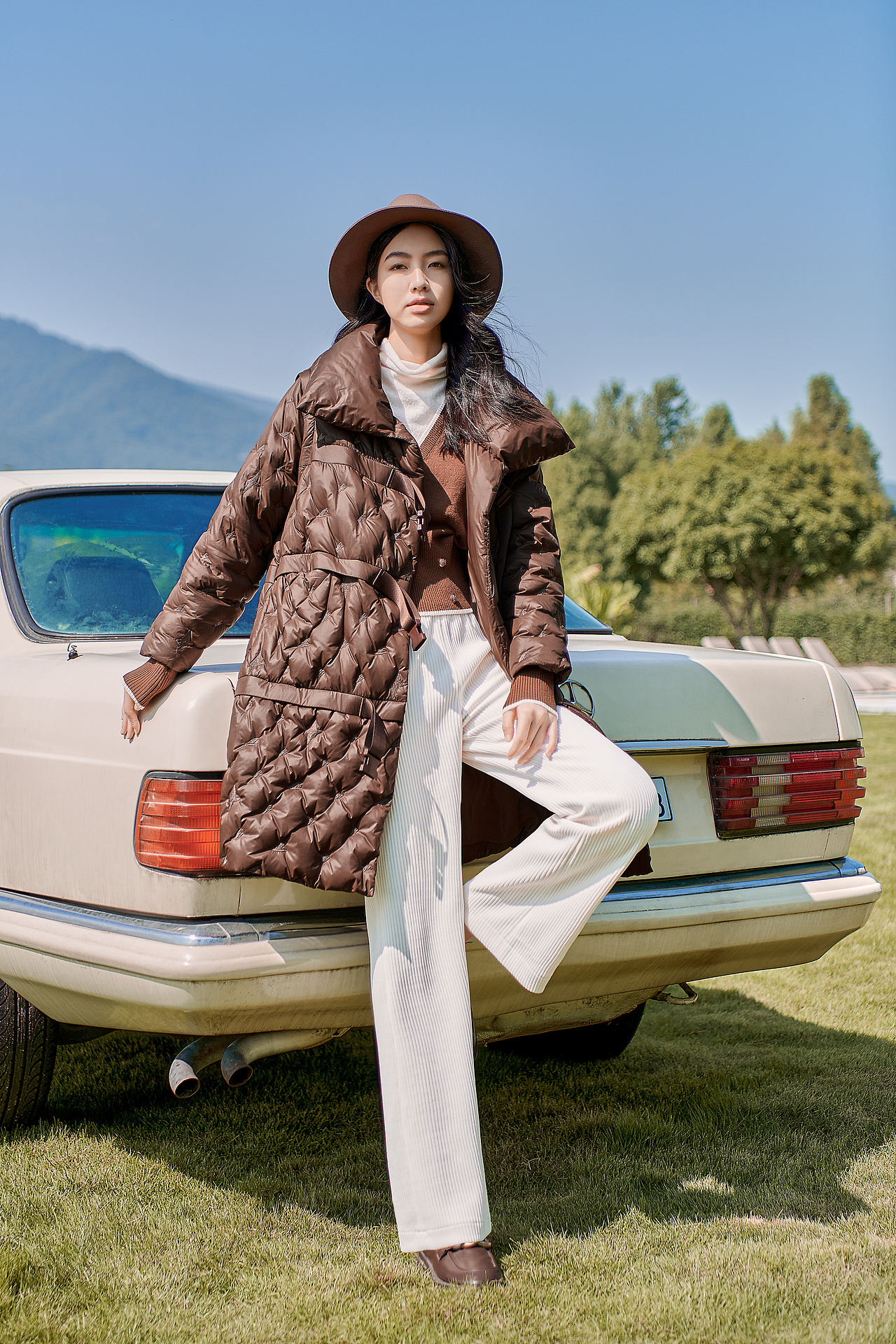 冬季女装羽绒服大衣拍摄（图ZMzM4ODUyNzAw） - 人像摄影 - 站酷设计师丶Moose原创素材 - 站酷ZCOOL