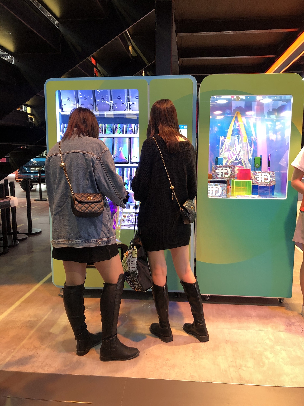 自助兑奖机（图ZMzM1ODg3Nzky） - 人机交互 - 站酷设计师北京奇蛋科技原创素材 - 站酷ZCOOL