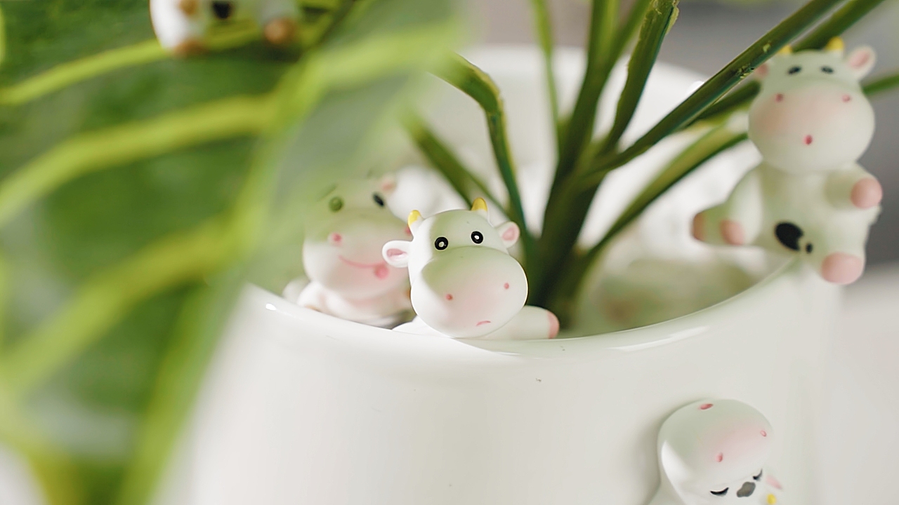 奶牛爱喝牛奶（图ZMzA5MzA4MzYw） - 短片 - 站酷设计师痞菜原创素材 - 站酷ZCOOL