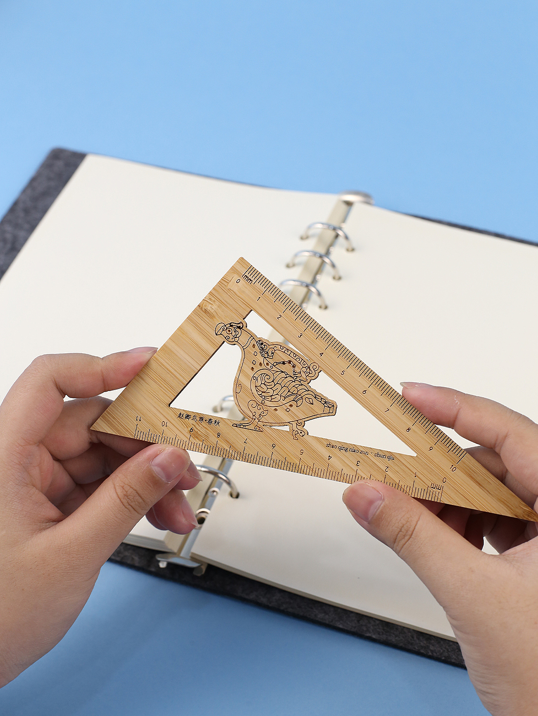 山西博物院｜青铜华彩系列（图ZMzMxMDI1MTk2） - 商业插画 - 站酷设计师思美手绘原创素材 - 站酷ZCOOL