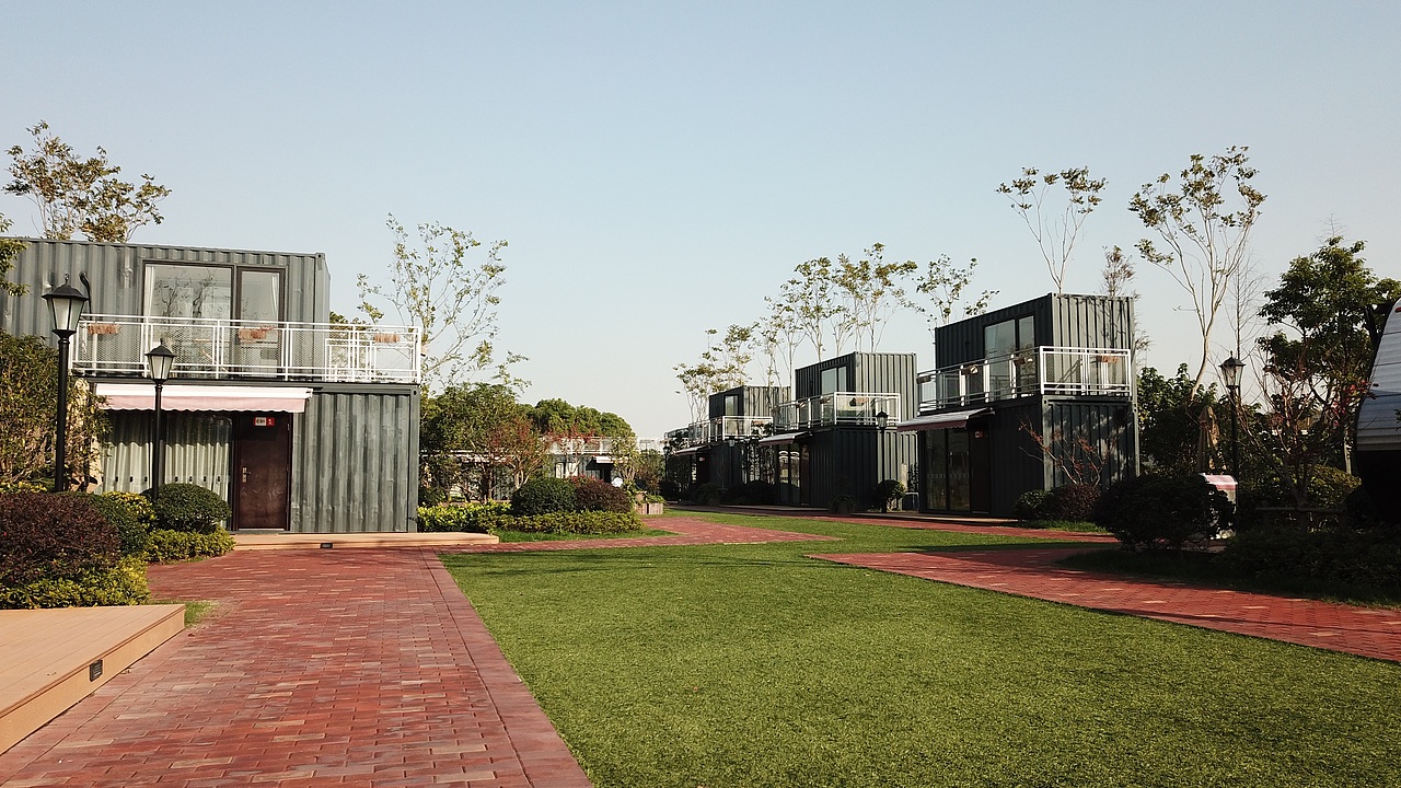 集装箱酒店民宿:环保设计与独特体验