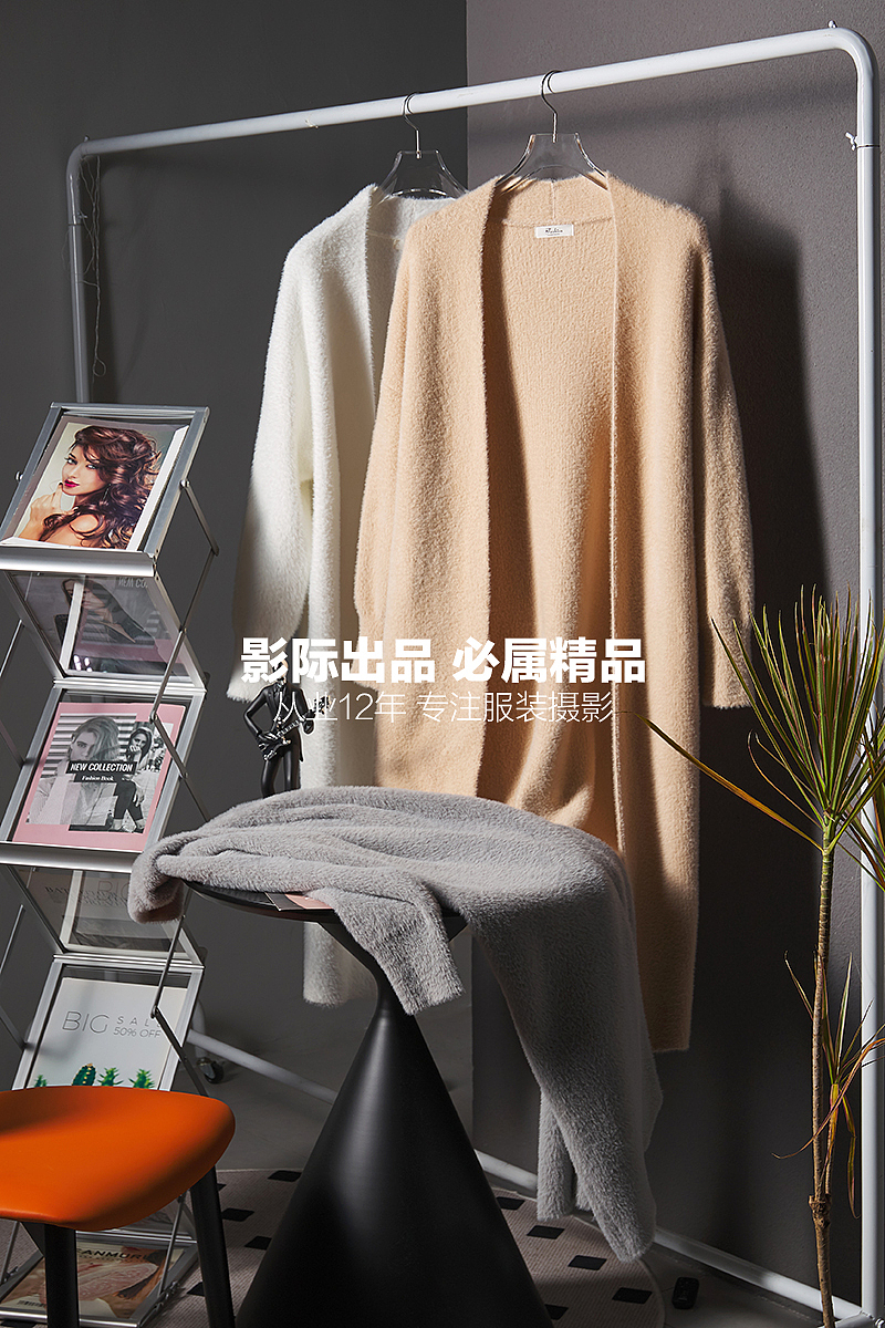 黑底妮子大衣#场景创意拍#平铺挂拍（图ZMzIyNzQ0NTg0） - 产品摄影 - 站酷设计师童装服装电商摄影原创素材 - 站酷ZCOOL