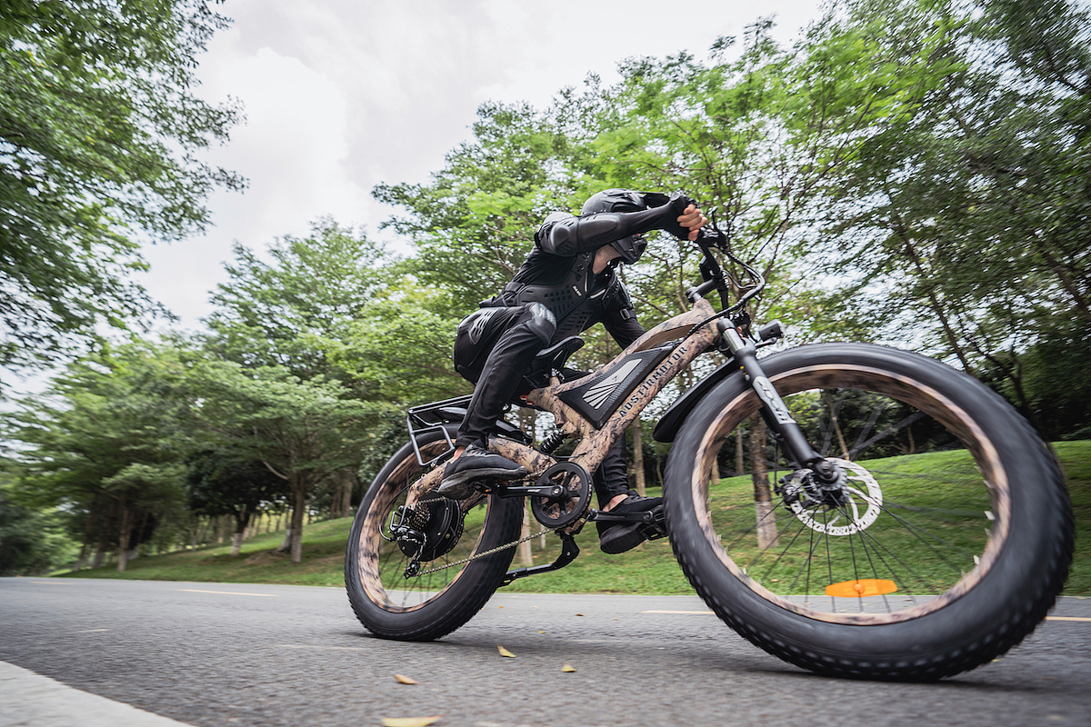 2023 AOSTIRMOTOR 电动自行车创意电商视频