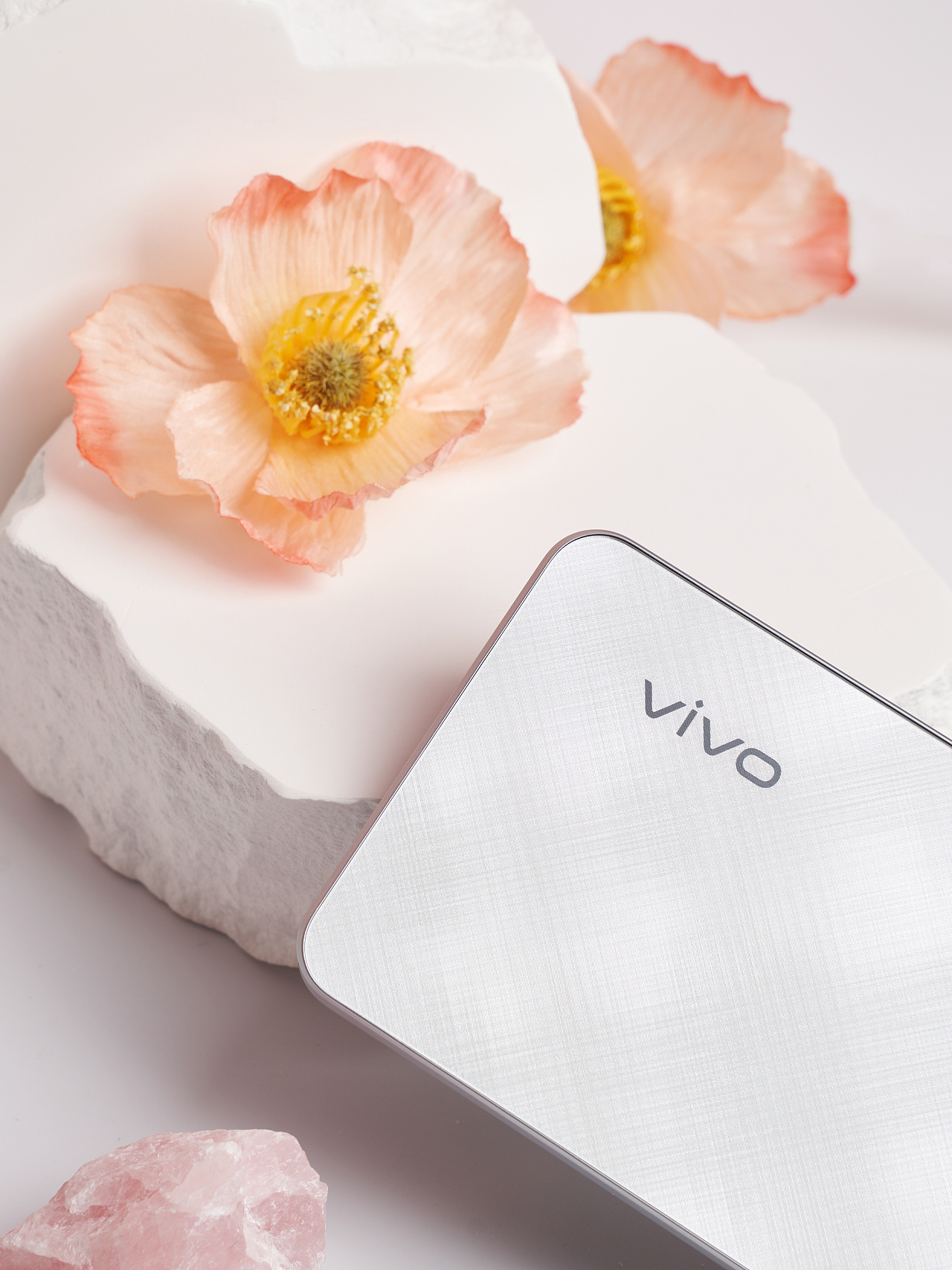 「岩起云纱」vivo S18e 云纱白图赏