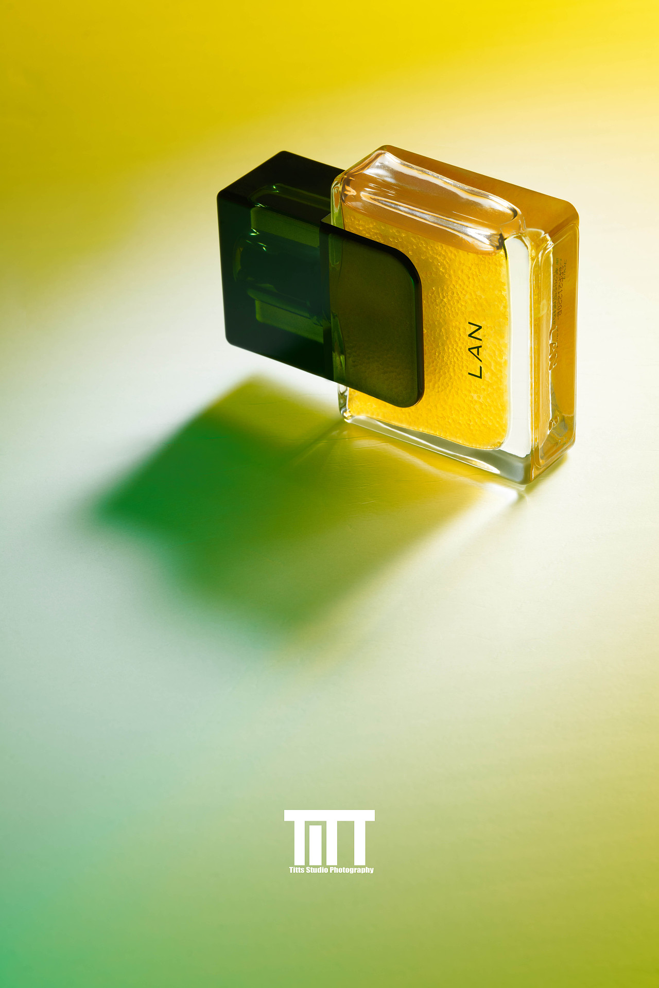 护肤品拍摄 | LAN兰 ✖ TiTTS