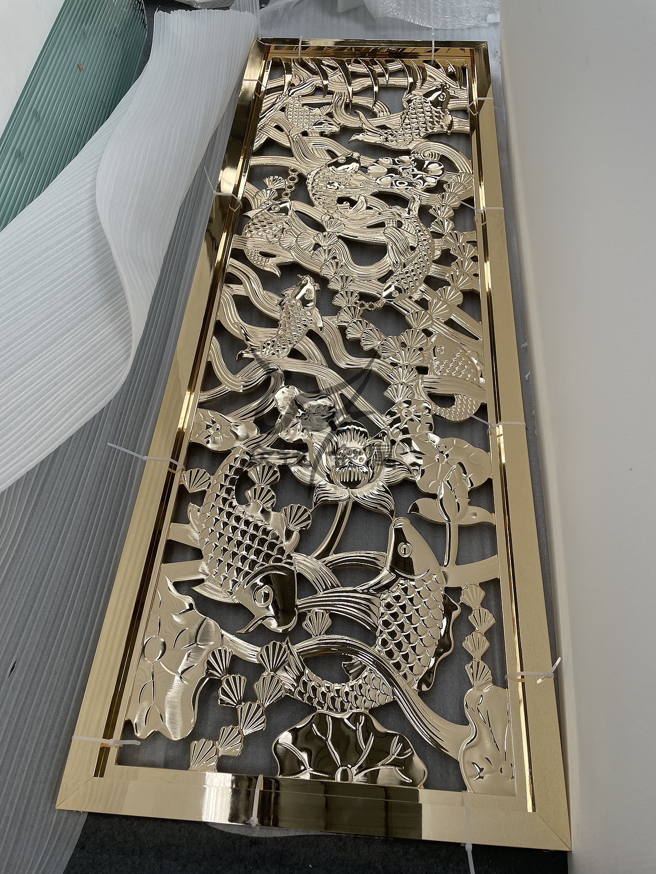 镂空和浮雕你了解多少 铝板雕刻镂空屏风有平雕镂空 有浮雕(有阴雕和