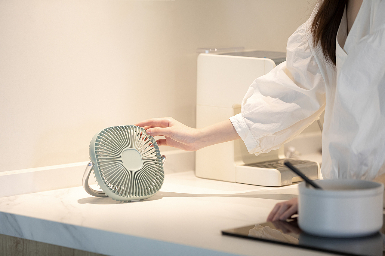 品牌案例丨优贰挂墙风扇（图ZMzQ2NTcwMzAw） - 产品摄影 - 站酷设计师白底图原创素材 - 站酷ZCOOL