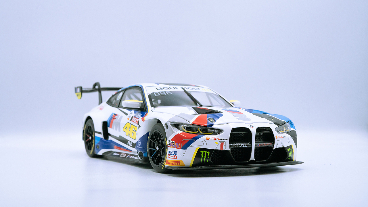BMW M4 GT3 MINICHAMPS 1:18