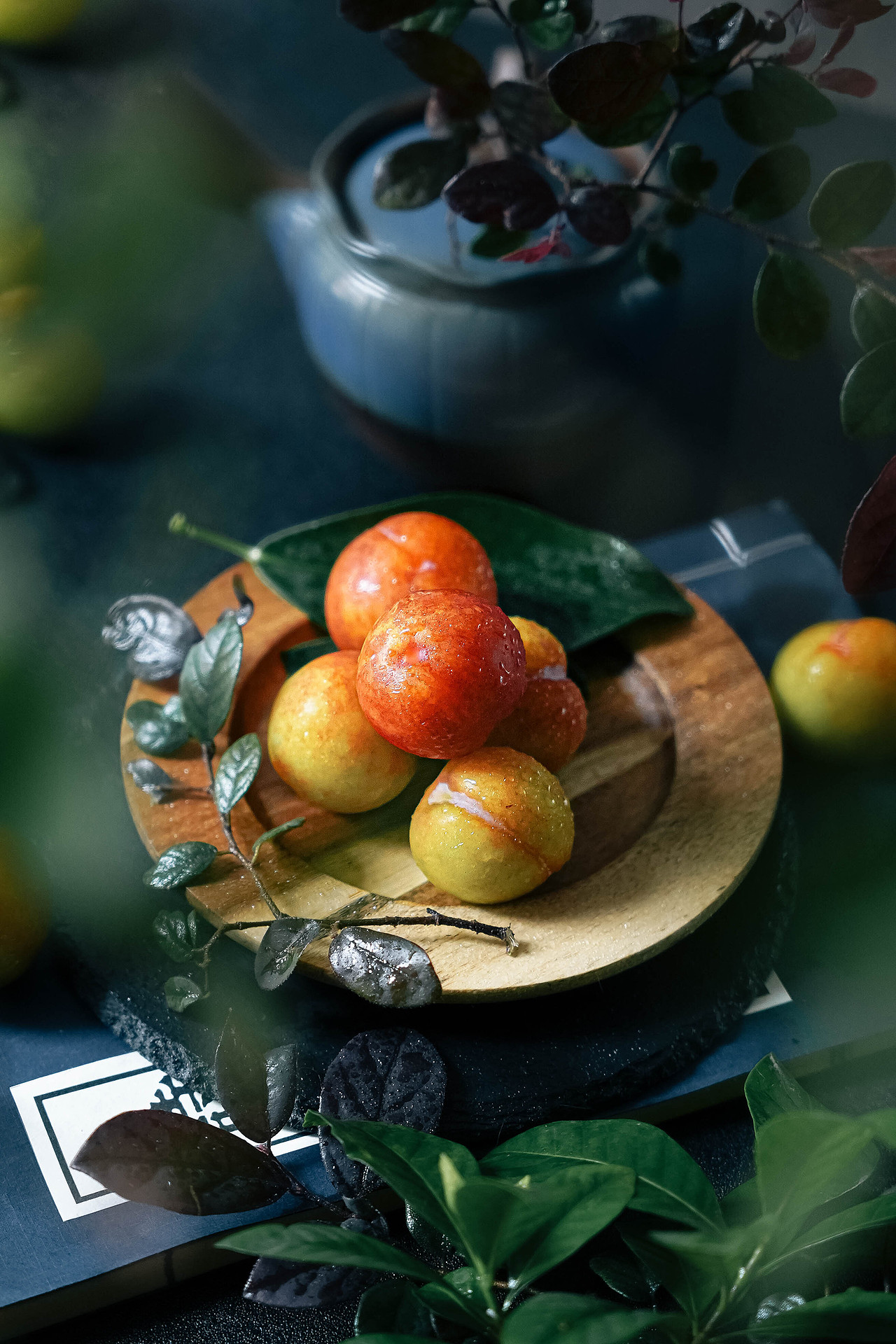 浮甘瓜于清泉，沉朱李于寒水