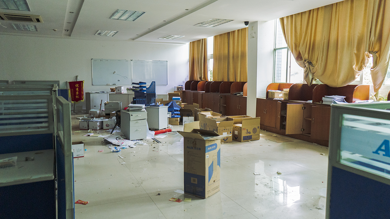 【人类清除记忆开机仪式】（图ZMzY1MzI3MzIw） - 人文/纪实摄影 - 站酷设计师LMF会一直做摄影原创素材 - 站酷ZCOOL