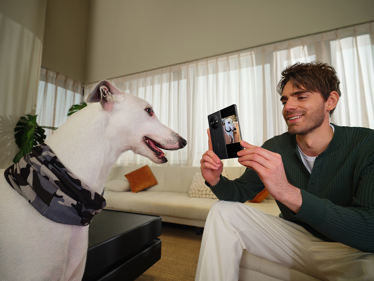 PHANTOM V Fold（图ZMzMyNDYyMjky） - 人像摄影 - 站酷设计师摄影师张开原创素材 - 站酷ZCOOL