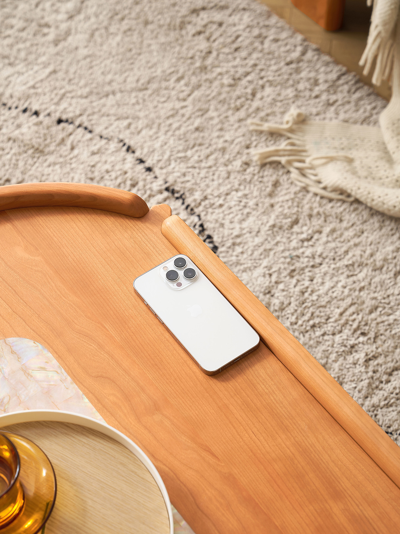 家具设计丨翩然茶几