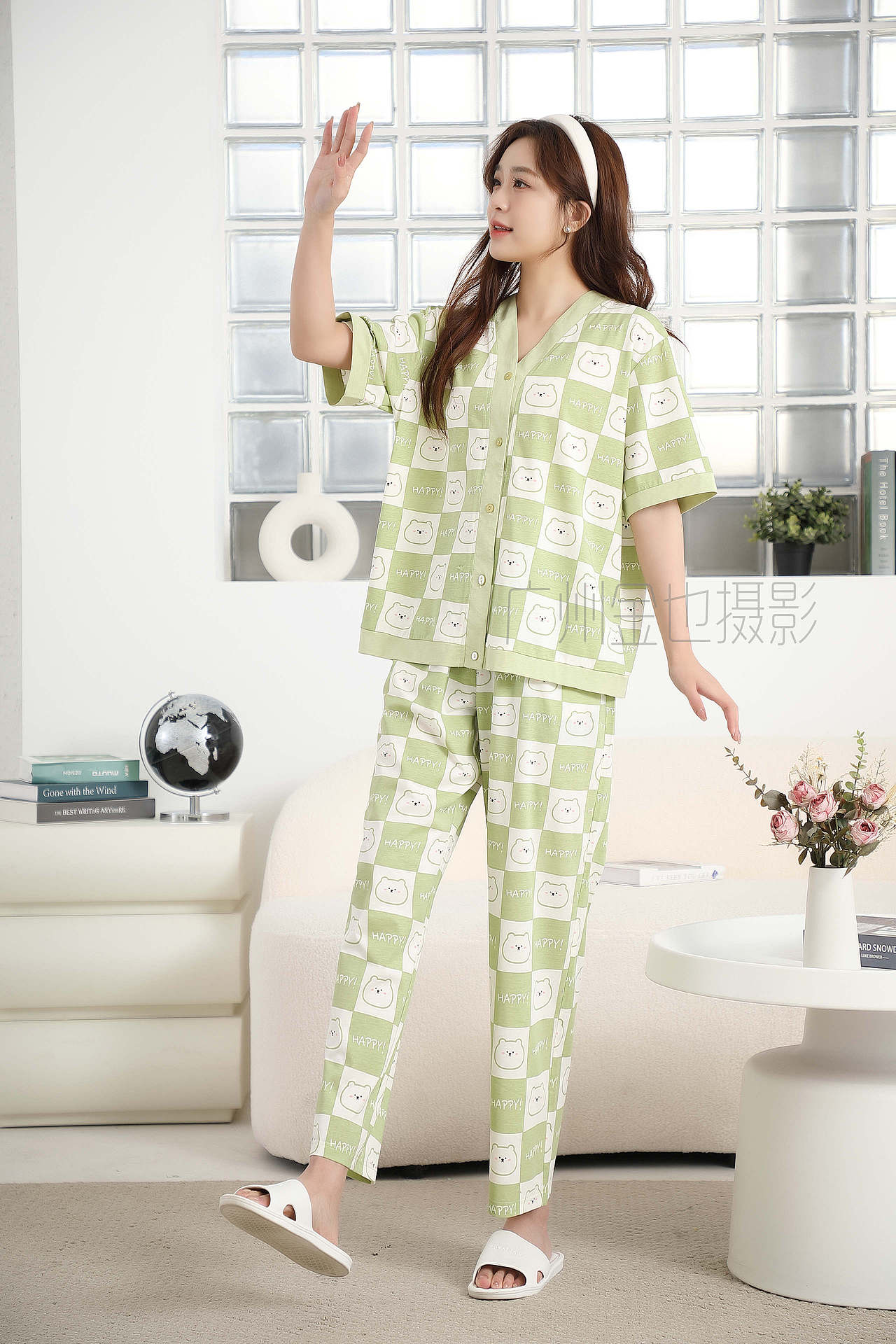 广州金也摄影|女装模特家居服睡衣睡袍T恤裤子工衣拍摄