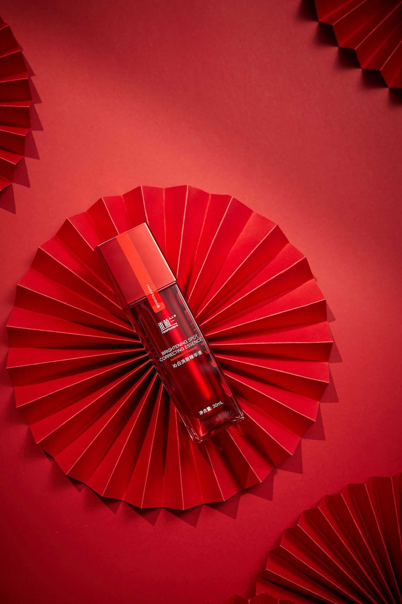 护肤品丨沁白淡斑（图ZMzEyMjg3MjI4） - 产品摄影 - 站酷设计师曾可以c原创素材 - 站酷ZCOOL