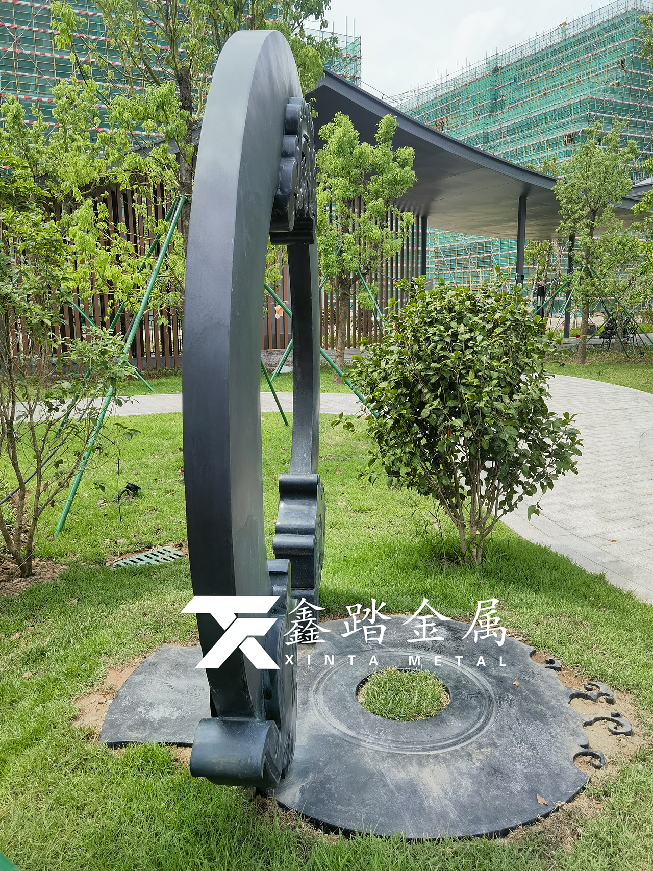 佛山平洲玉廉广场装饰镜面不锈钢双圆环景观雕塑摆件