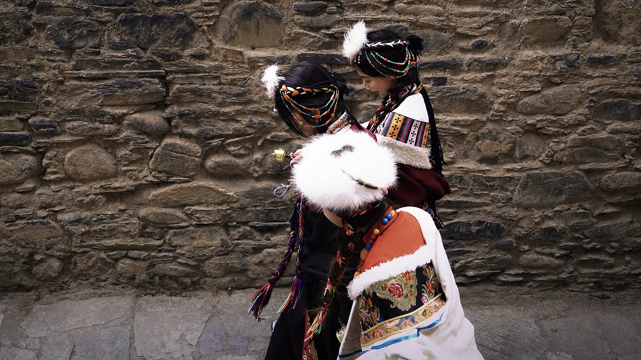 心中有山海 静而不争（图ZMzMzNTgzNzA4） - 人像摄影 - 站酷设计师板栗制片原创素材 - 站酷ZCOOL