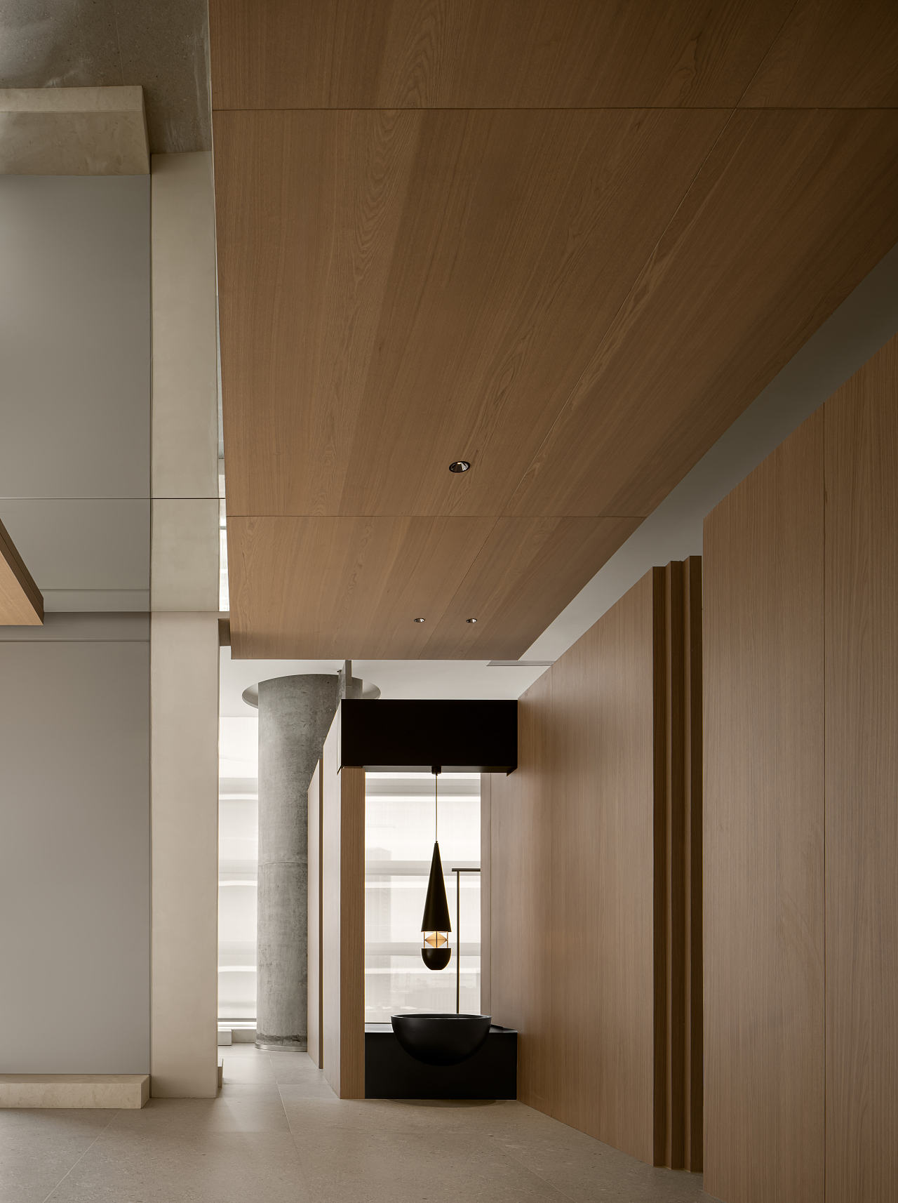 深圳WEIZHI服饰|MOOTHAN. DESIGN