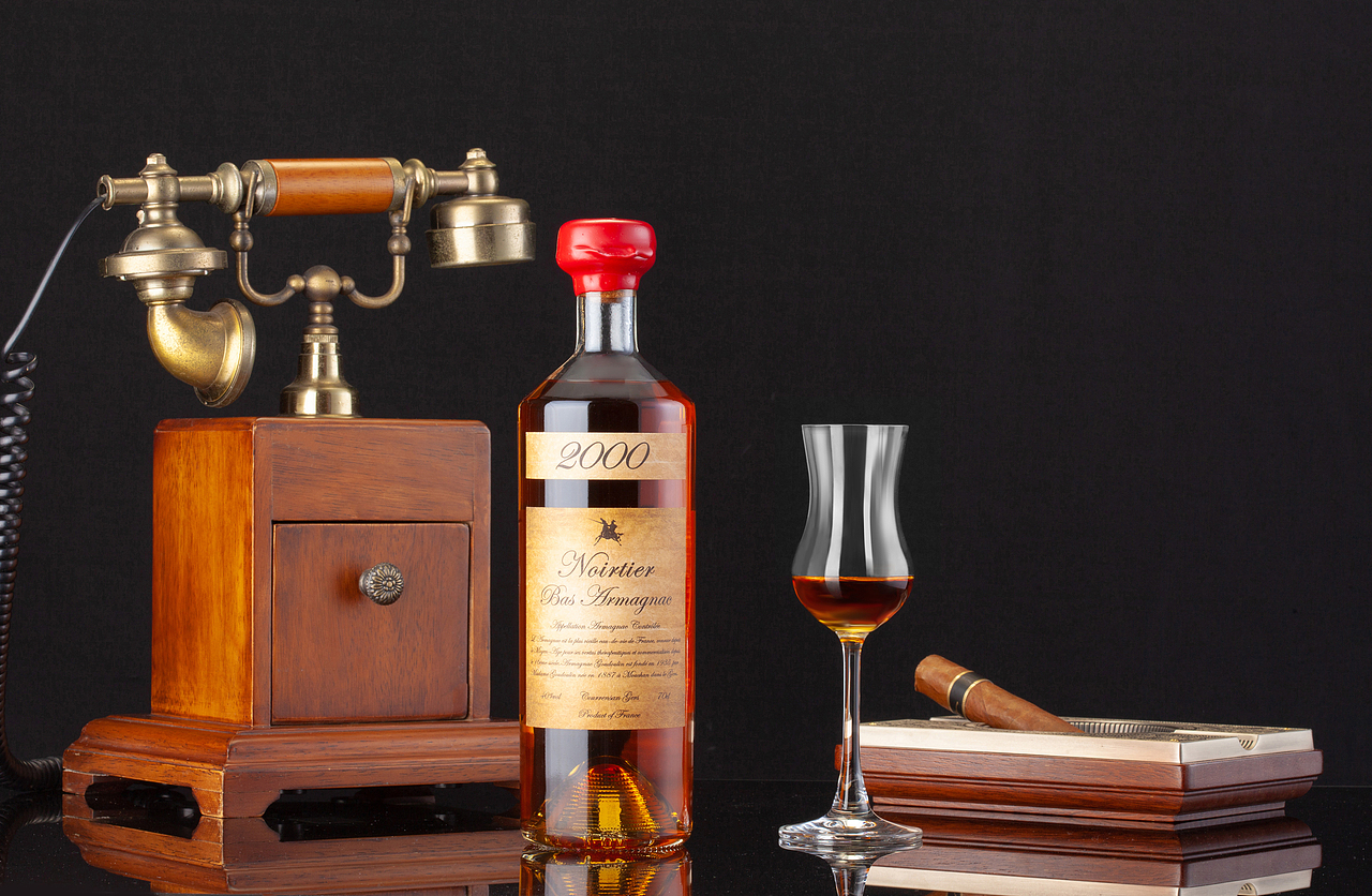 工艺品|玉石|汽车钥匙壳|黑底产品摄影