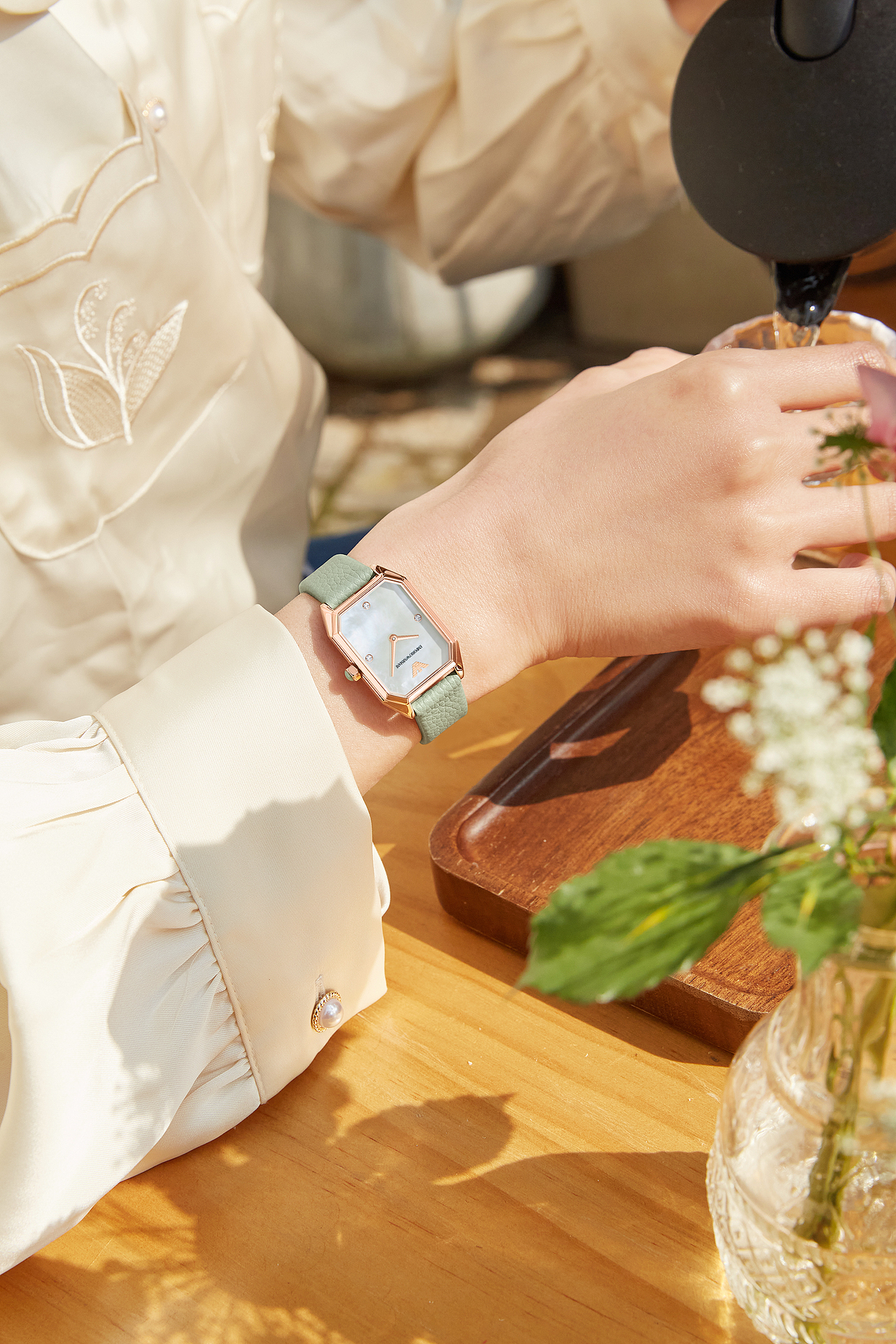 阿玛尼手表 白底图 场景图 佩戴图 修图（图ZMzEwNzk4MjQ0） - 修图/后期 - 站酷设计师商业修图师原创素材 - 站酷ZCOOL