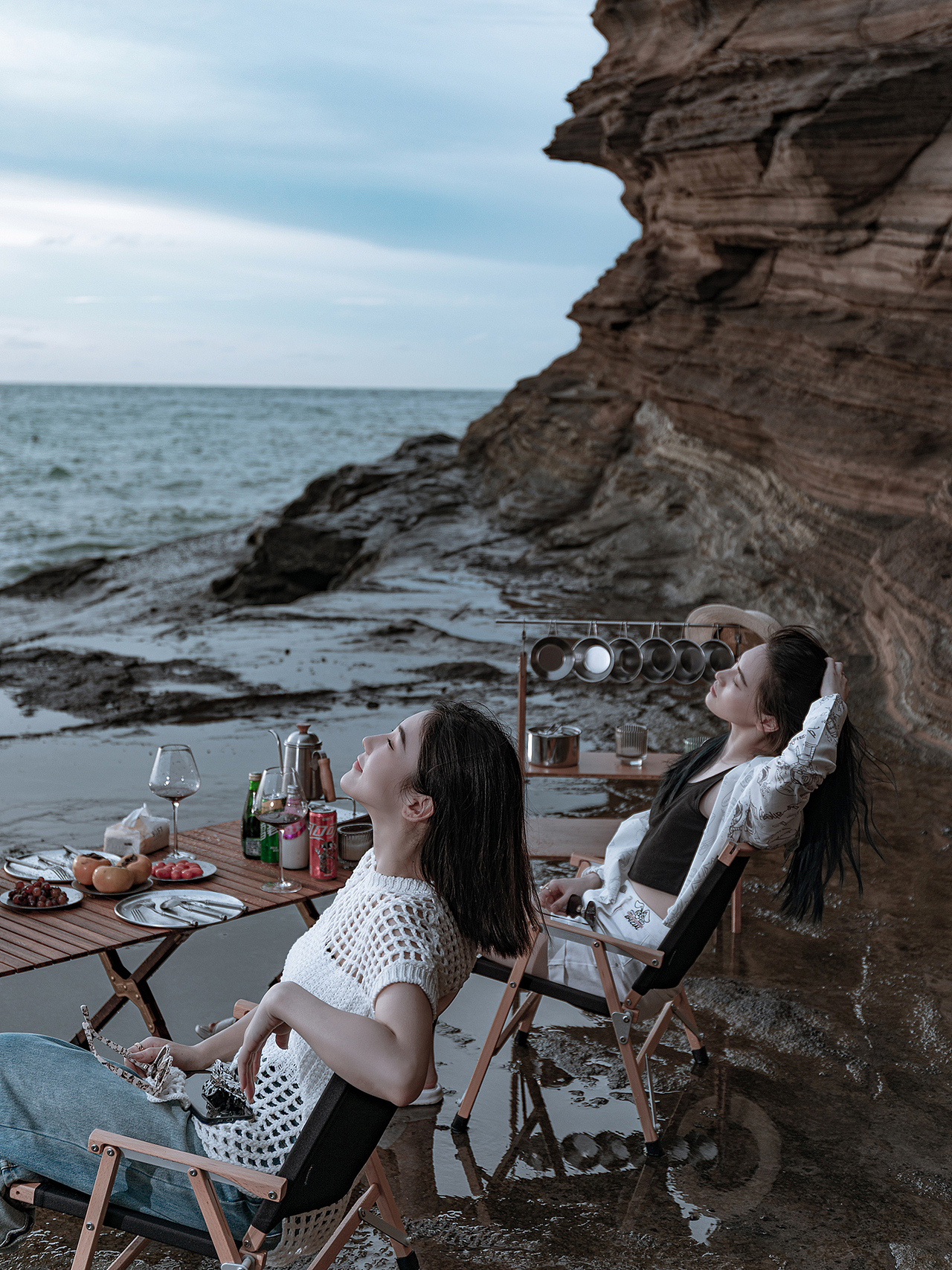 涠洲岛旅拍石螺口闺蜜