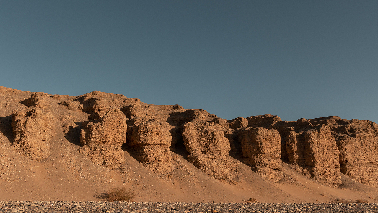 日出下的敦煌西千佛洞/党河峡谷（图ZMzM2MjM3NTA0） - 风光摄影 - 站酷设计师摄影师恩旭原创素材 - 站酷ZCOOL