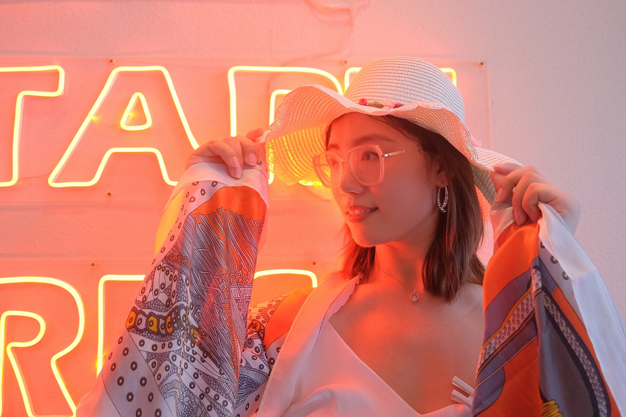 青岛行（图ZMzQ3OTc2OTg4） - 人像摄影 - 站酷设计师蓝鲸上的小喷泉原创素材 - 站酷ZCOOL