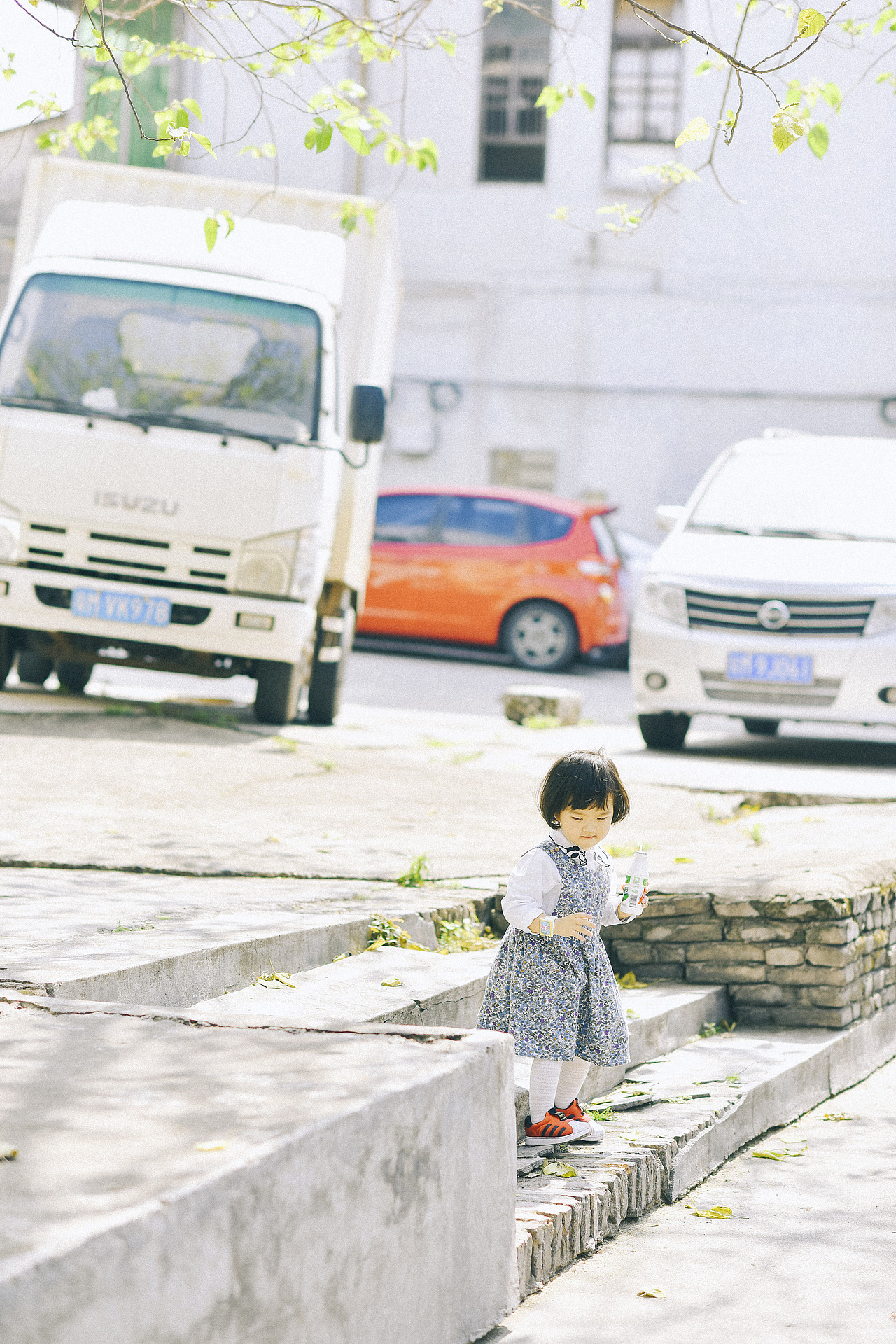 左手童年，右手春天（图ZMzY1Mjk3MzI4） - 人像摄影 - 站酷设计师刘豌豆豆豆小姐原创素材 - 站酷ZCOOL