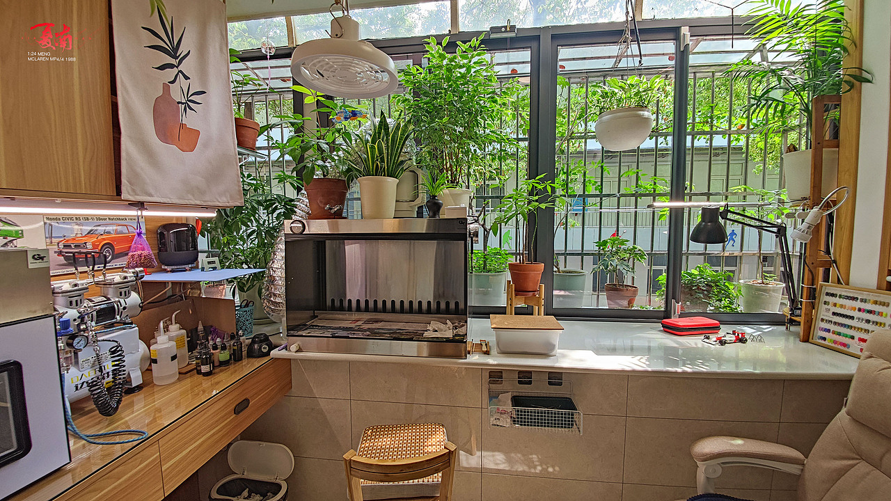 MENG 1:24 迈凯伦MP4/4 1988 F1赛车模型