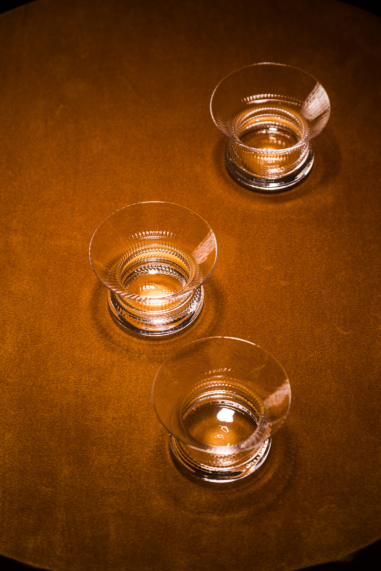 《It's You》| 旋转杯 | 水杯 | 玻璃杯 | 酒杯 | 饮具（图ZMzM5NzkwNzM2） - 产品摄影 - 站酷设计师一毛拍美器原创素材 - 站酷ZCOOL