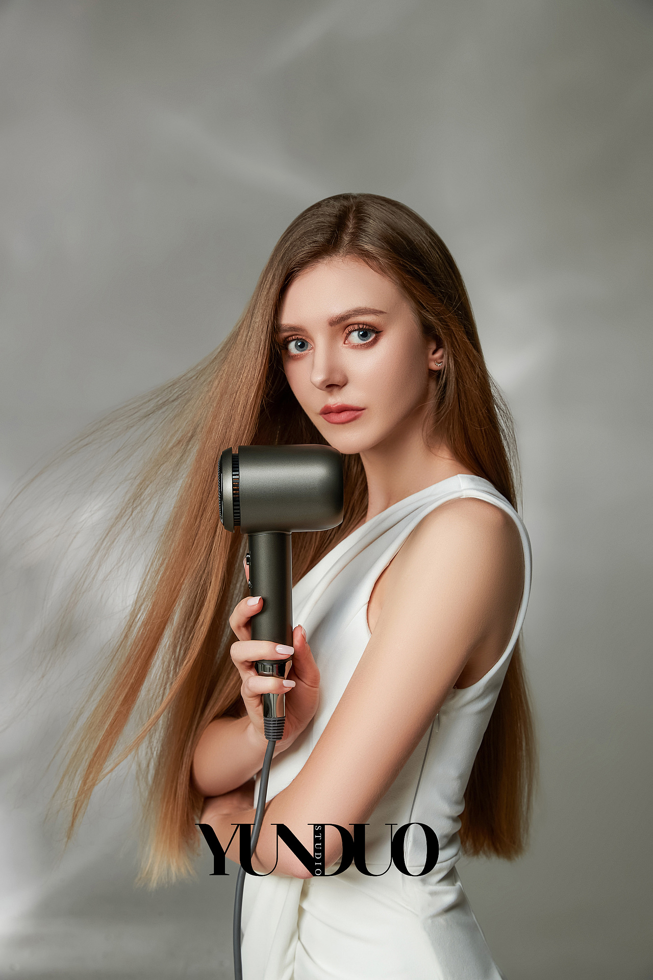 MAC 直发器 吹风机外贸形象图拍摄（图ZMzIyMzYxMTky） - 产品摄影 - 站酷设计师陨朵商拍刘大奇原创素材 - 站酷ZCOOL