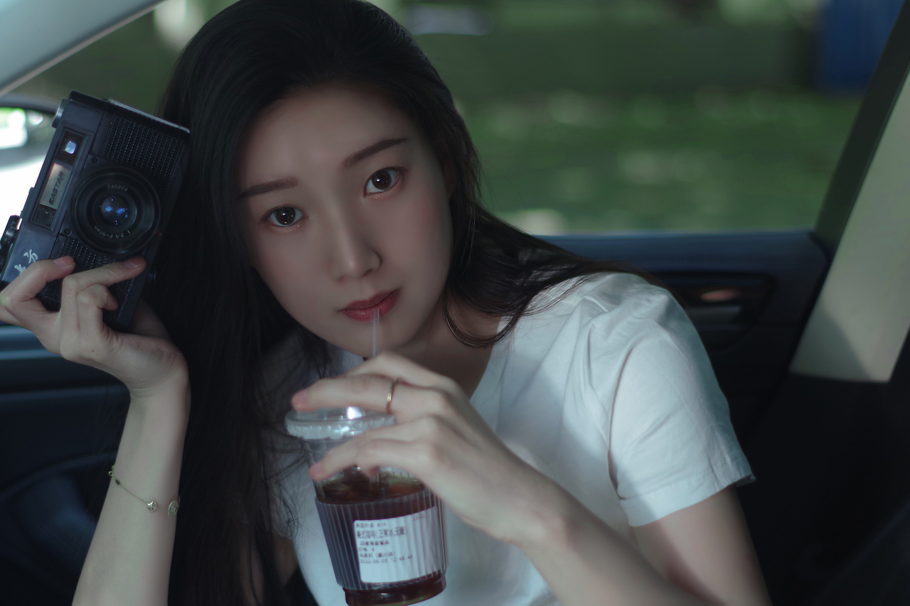 请允许我成为你的夏天--夏日车内拍照（图ZMzEwMTU5MDI0） - 人像摄影 - 站酷设计师金渺今原创素材 - 站酷ZCOOL