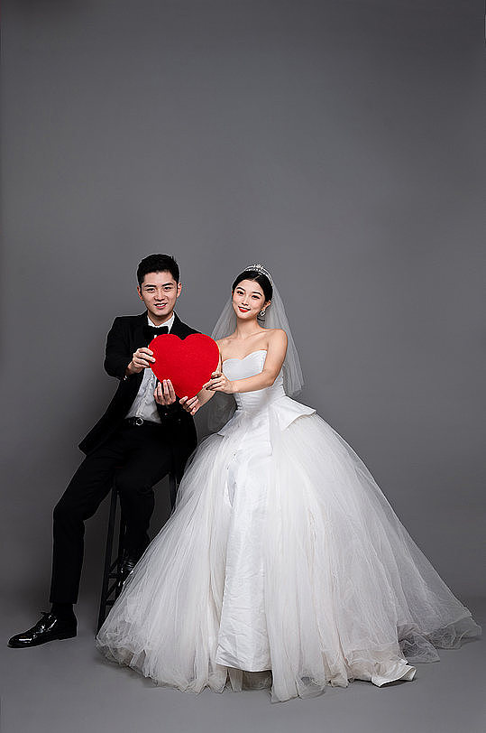 婚纱人物摄影图