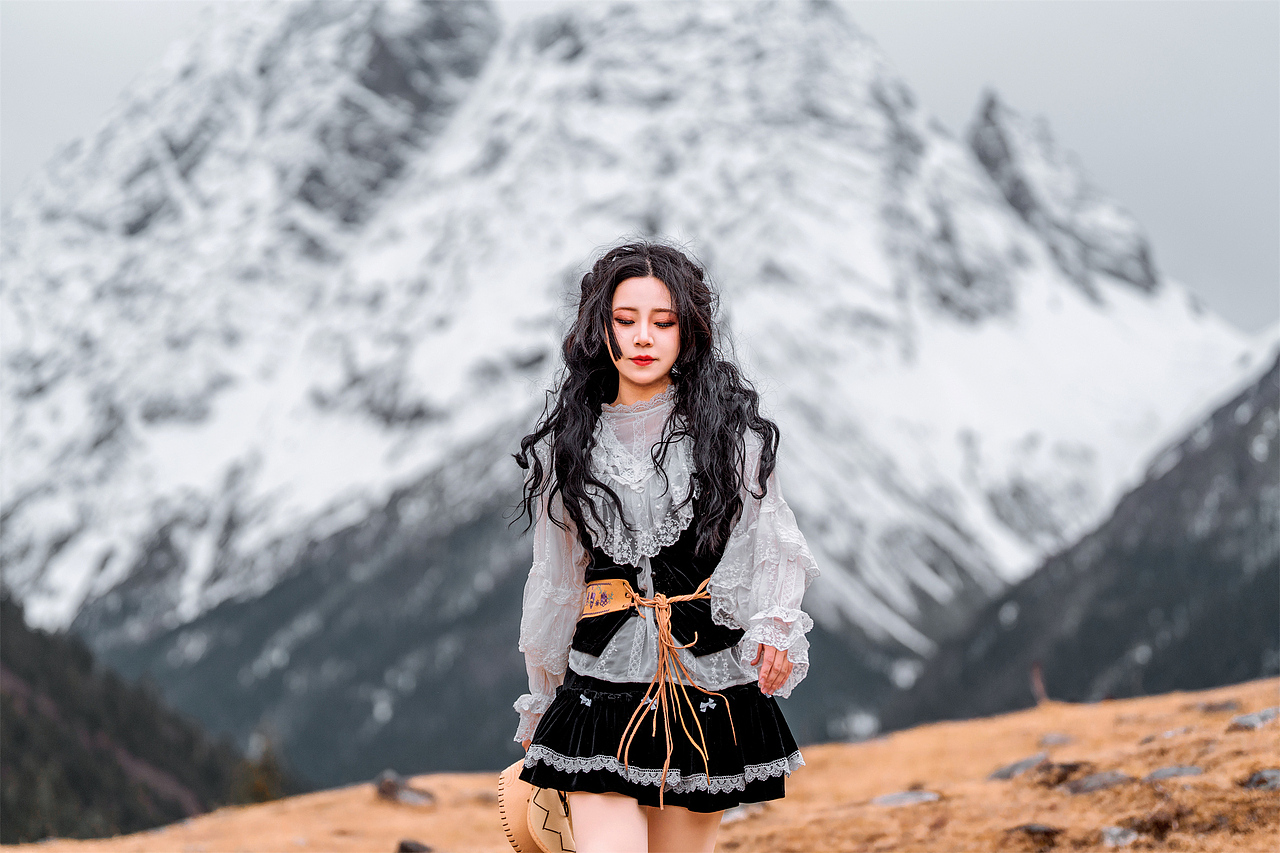 川西旅拍丨雪山下的西部牛仔