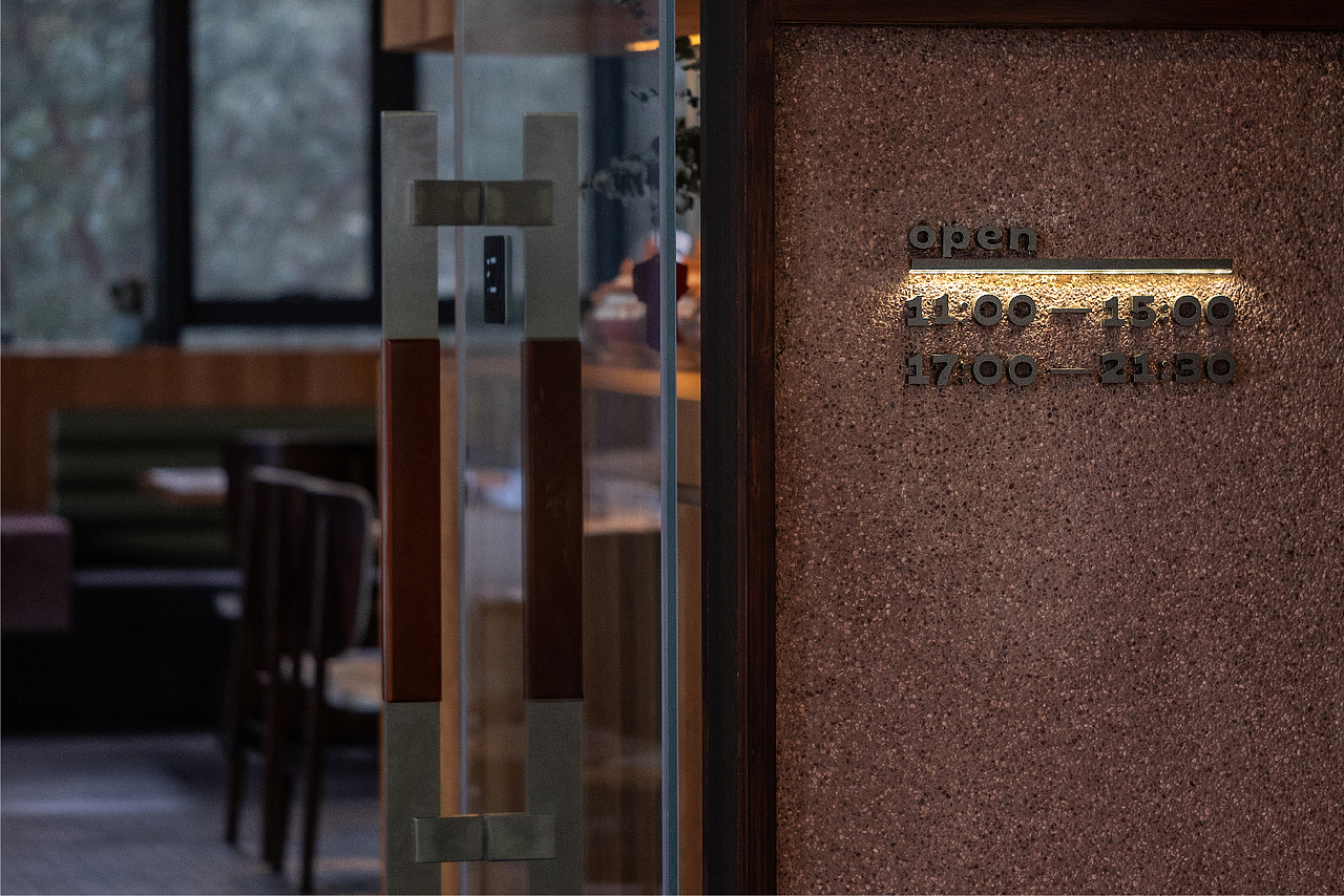 案例 | PUFF S.E.A品牌全案