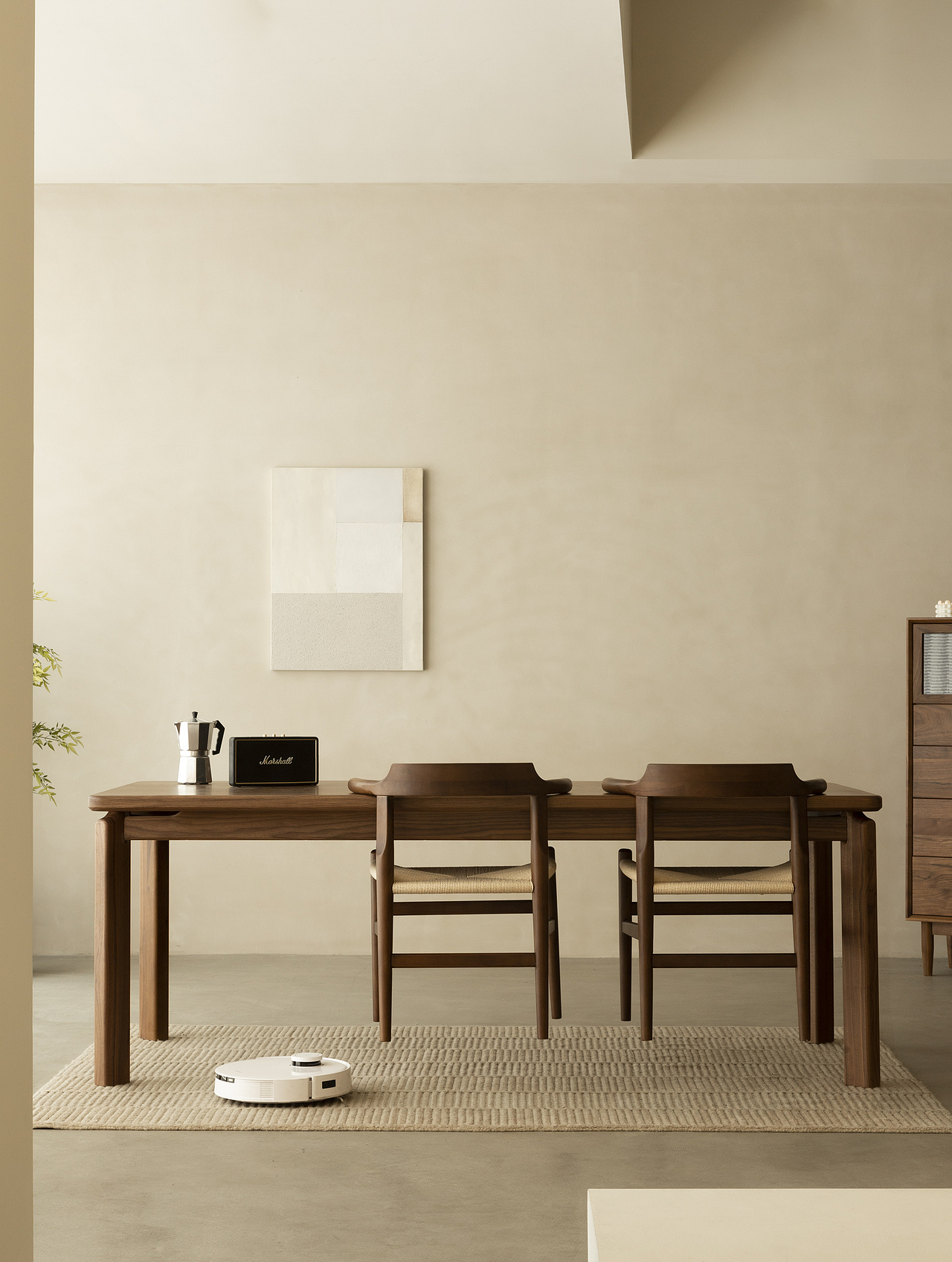 餐椅可懸挂桌面清洁更便利
搭配组合餐椅使用,悬挂于桌面,日常卫生清洁提供便利