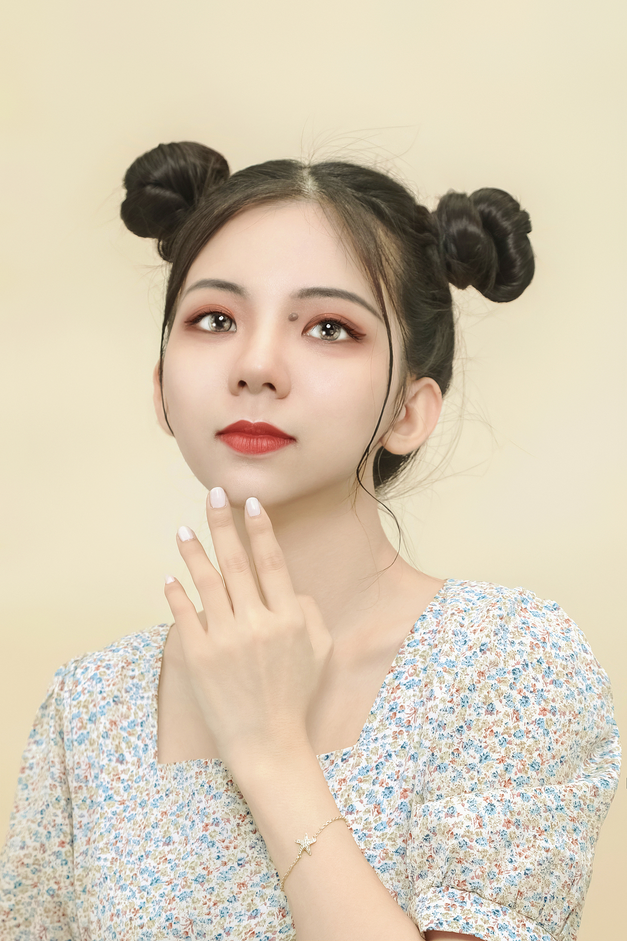 【珠宝人像拍摄】日常室内模特佩戴拍摄 饰品首饰拍摄