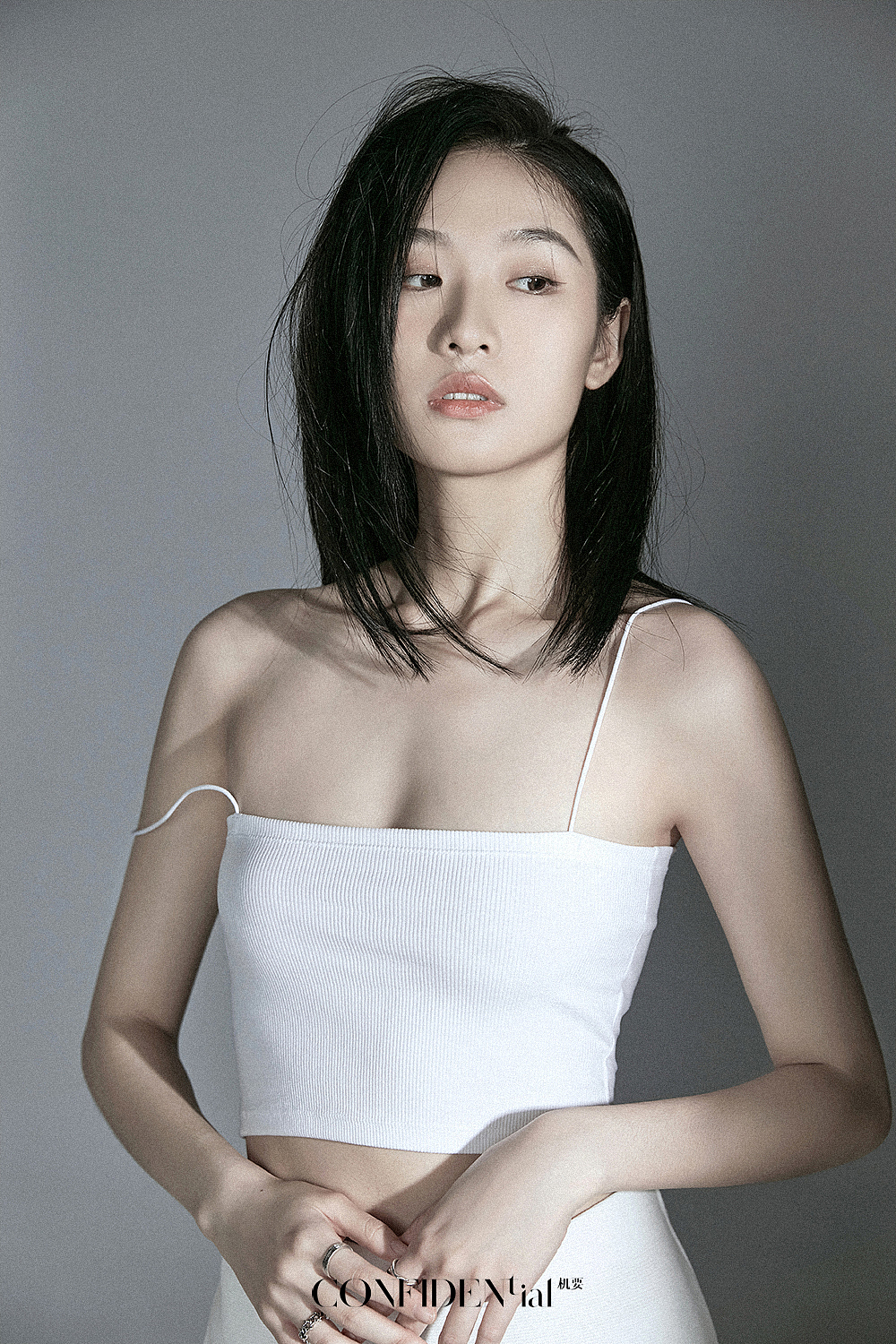 邹晓 X CONFIDENTial机要 X 紫欣（图ZMzQ1ODIzOTMy） - 人像摄影 - 站酷设计师摄影师邹晓原创素材 - 站酷ZCOOL