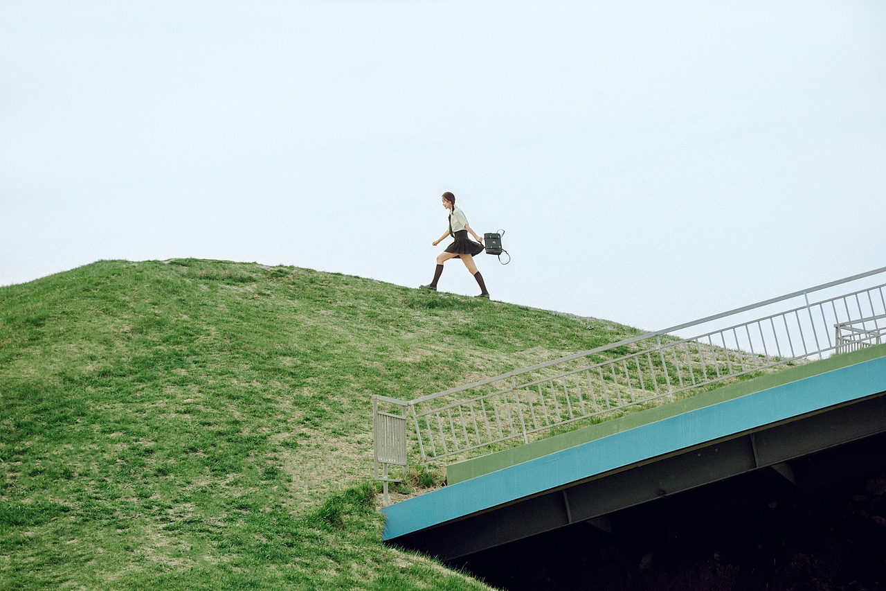草坪拍照姿势,动作越大越好看哟!!