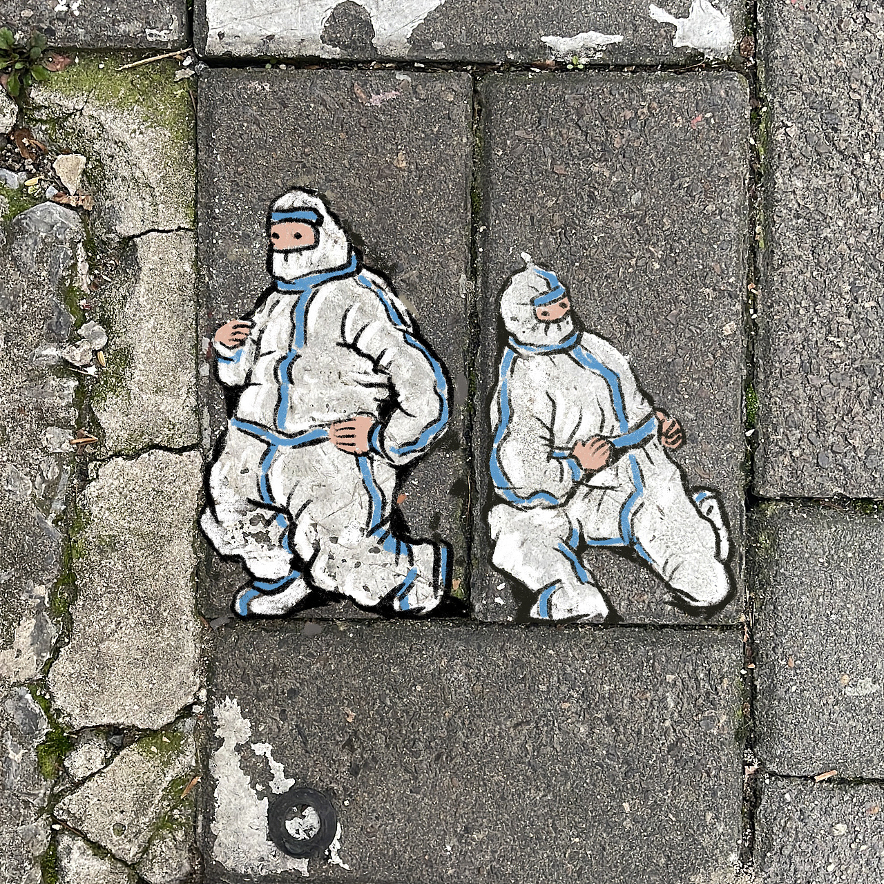 上海居家的两个多月画了超过六十个不同的大白