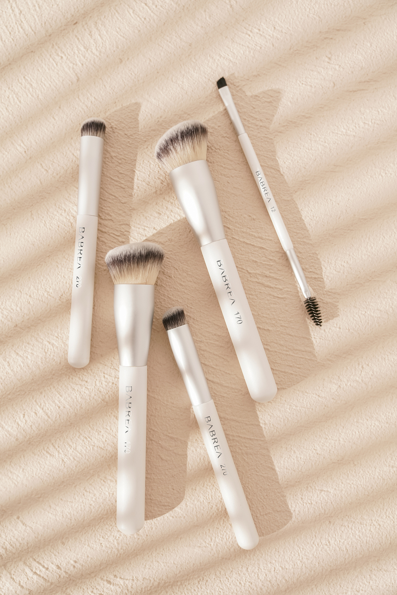 化妆刷 轻质 美妆工具 产品静物 摄影（图ZMjk2OTE0NzE2） - 产品摄影 - 站酷设计师v大梨呀原创素材 - 站酷ZCOOL