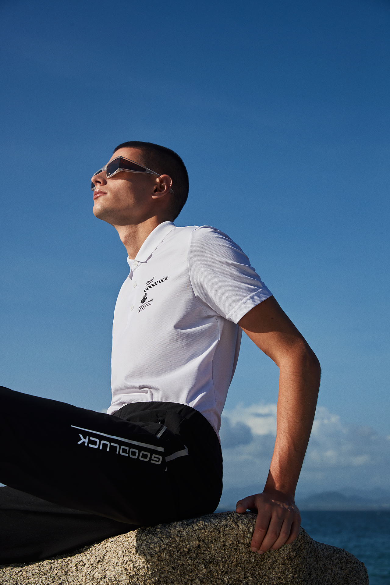 【男装拍摄】德鲨 ｜ 旖旎之境（图ZMjk5MTY0NTk2） - 人像摄影 - 站酷设计师恒典图片工厂原创素材 - 站酷ZCOOL