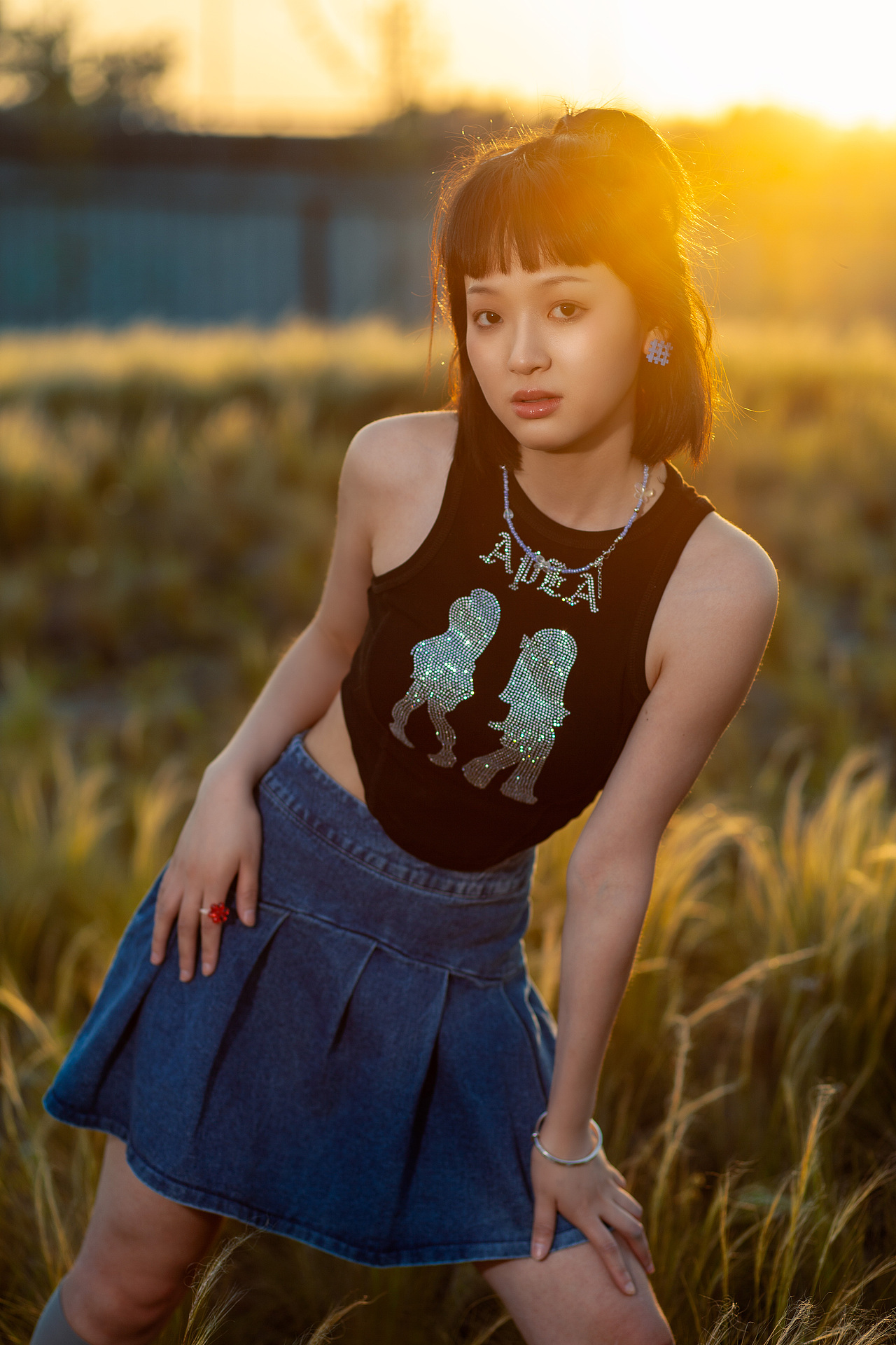 余晖下浓浓的氛围人像（图ZMzAwMTE4ODY0） - 人像摄影 - 站酷设计师临风看雪原创素材 - 站酷ZCOOL