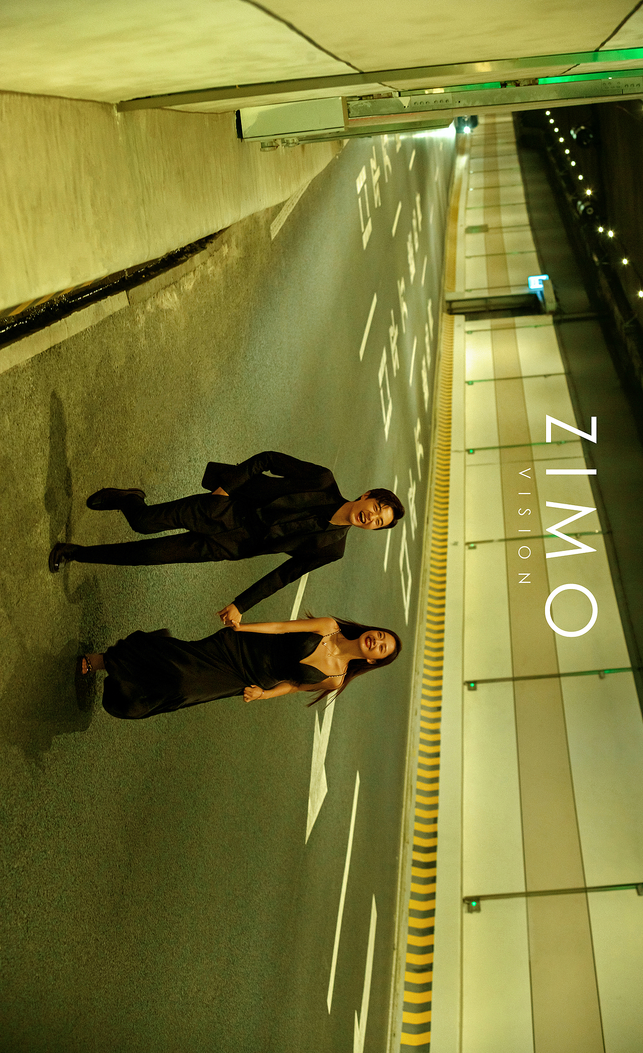 穿越人海拥抱你