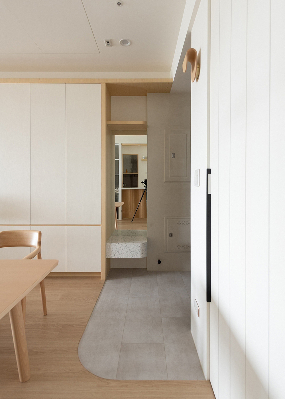 家装设计案例鉴赏——四口之家的日式无印原木风格小宅（图ZMzM0NTAxNzgw） - 家装设计 - 站酷设计师成都有木设计原创素材 - 站酷ZCOOL